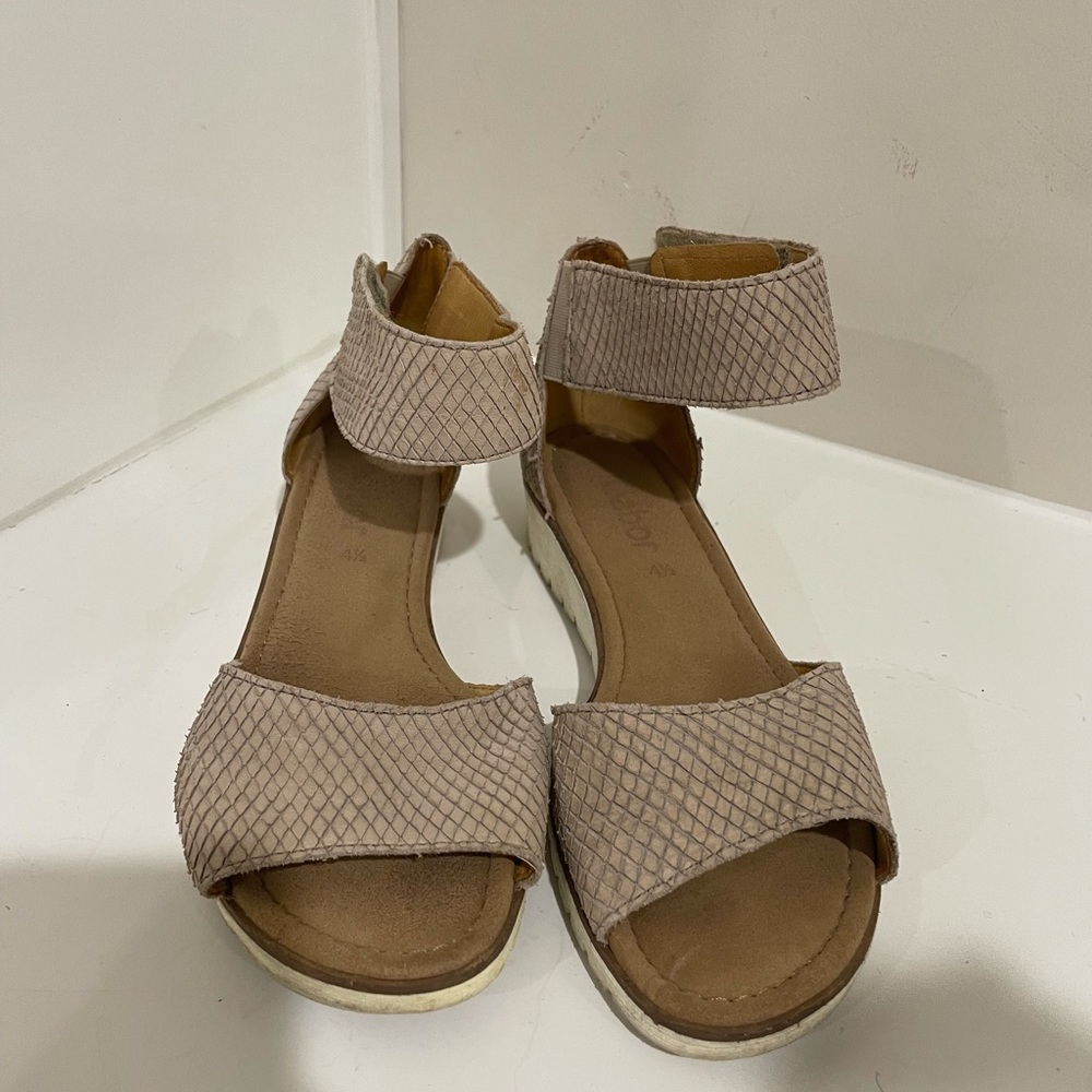 Gabor  64-570 two band walking sandal